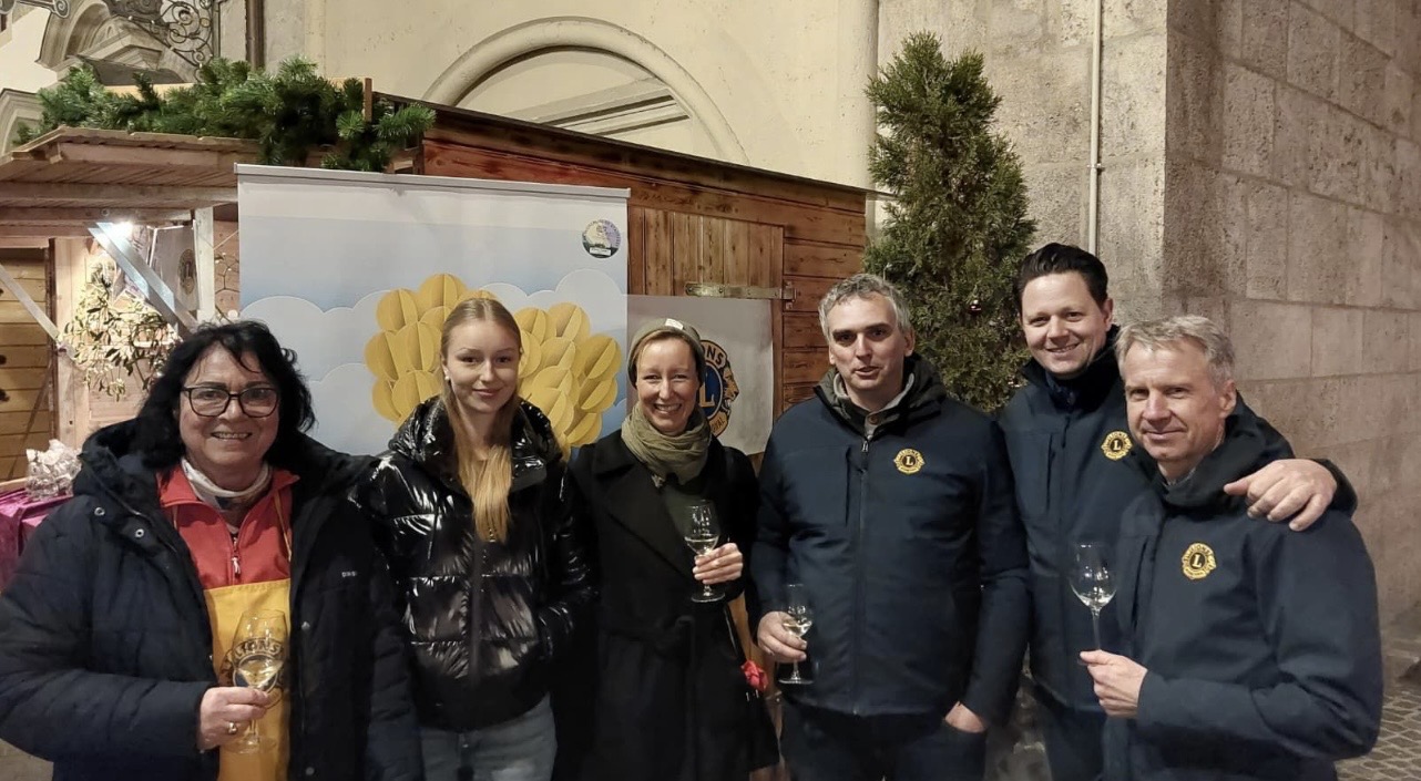 Gruppenbild Weihnachtsmarkt